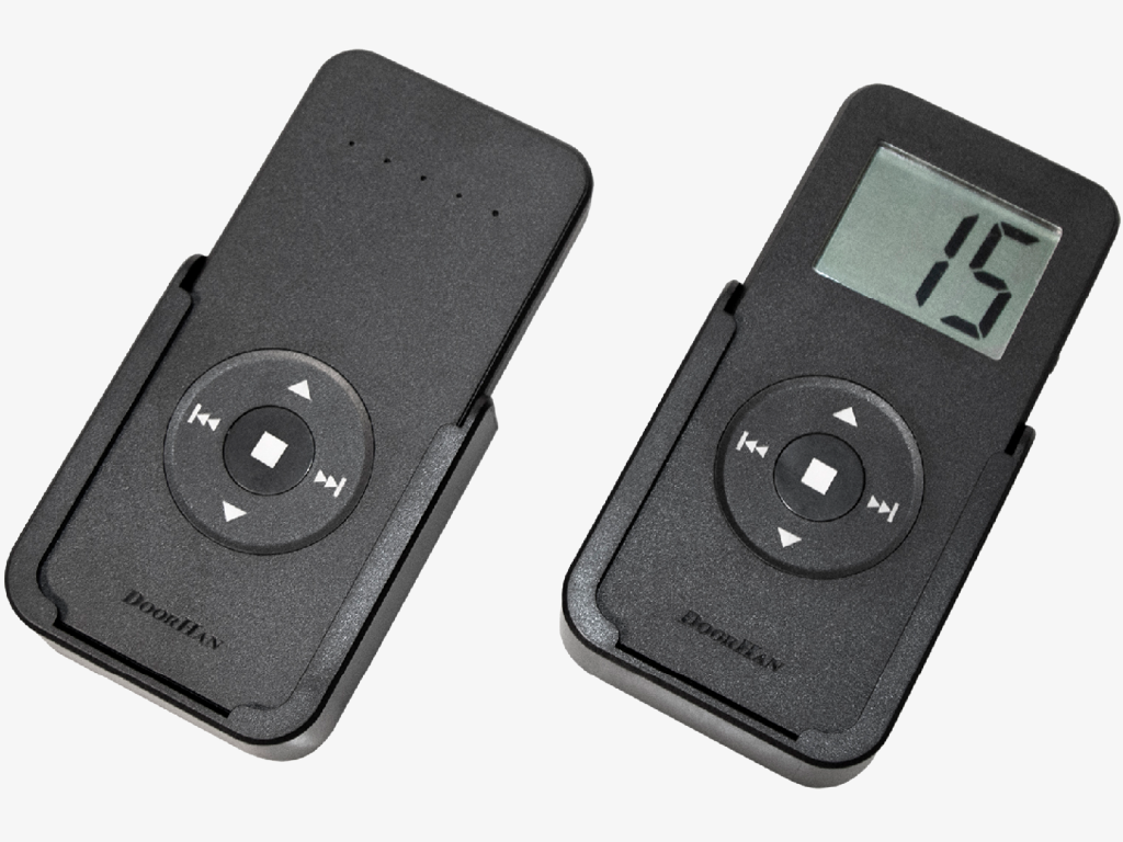Пульты серий transmitter 5pro-black/15pro-black/15timer-pro-black (трансмиттер 5про-черный/15про-черный/15таймер-черный) предназначены для дистанционного управления всеми видами автоматики DoorHan, произведенной с 2021 года. Занимают две ячейки памяти в радиоприемнике привода. С помощью данных пультов можно реализовать одновременное или раздельное управление сразу пятью/пятнадцатью устройствами.